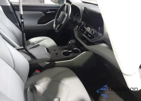 2023 Toyota Highlander Xle z USA, uszkodzony, nr VIN 5TDKDRAH3PS513708